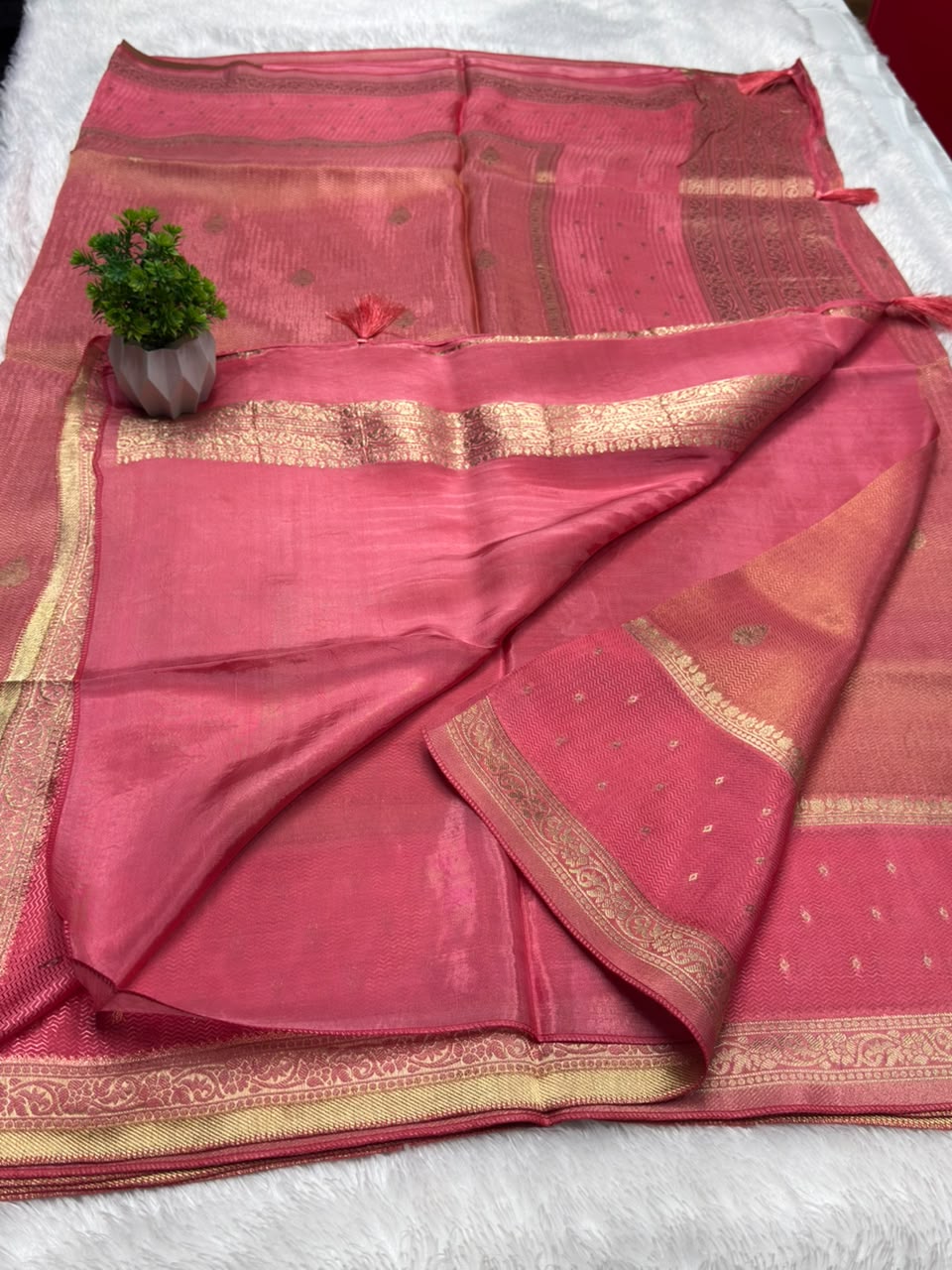 H O Butta Self Saree