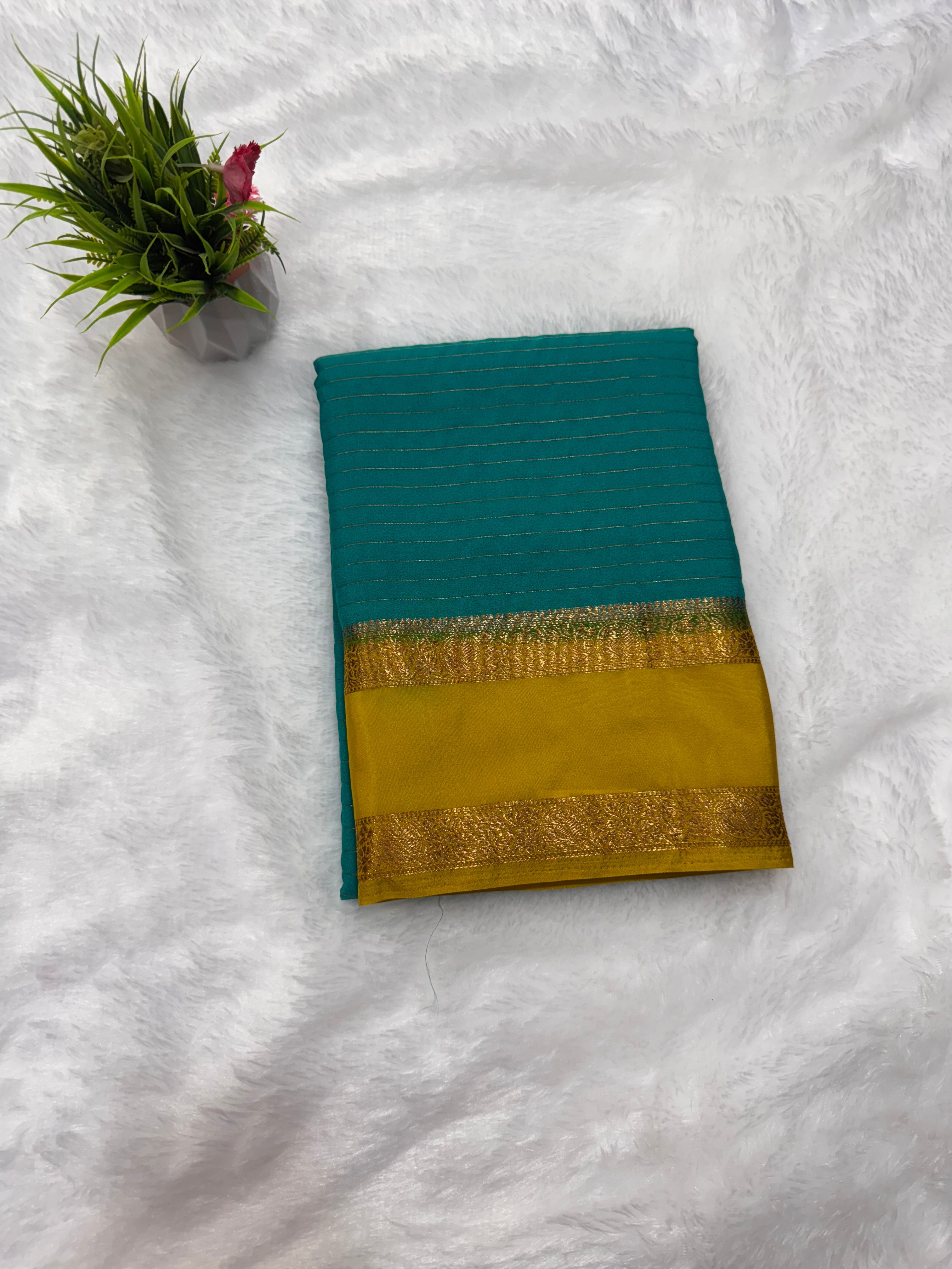 Crepe peacock border with bentex