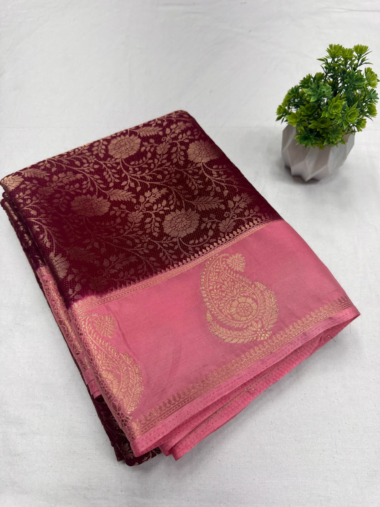 Brocade Bentex Contrast