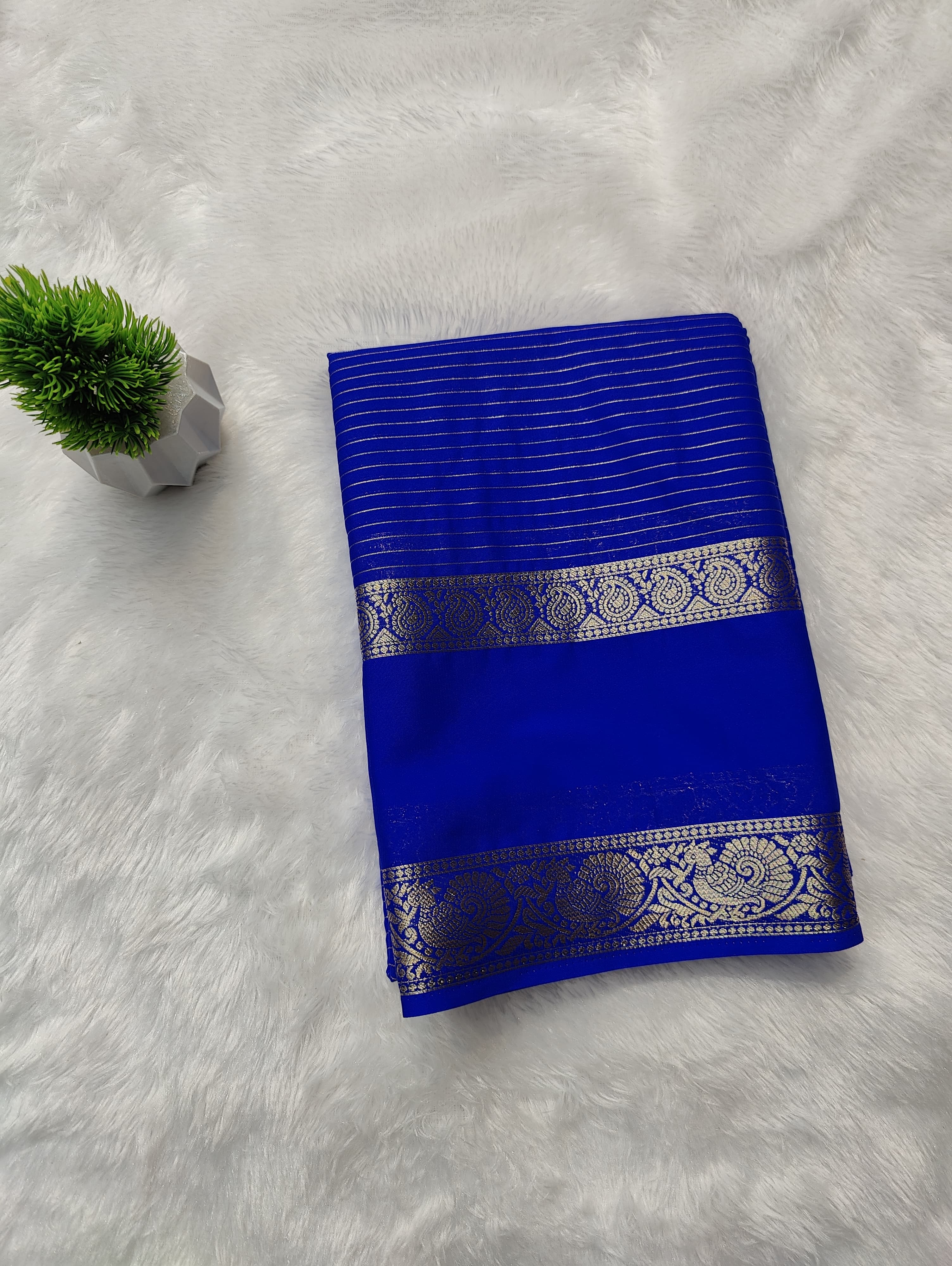 Crepe Lines With Mango