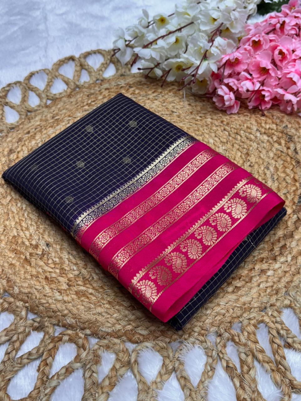 NavywithRaniPink 