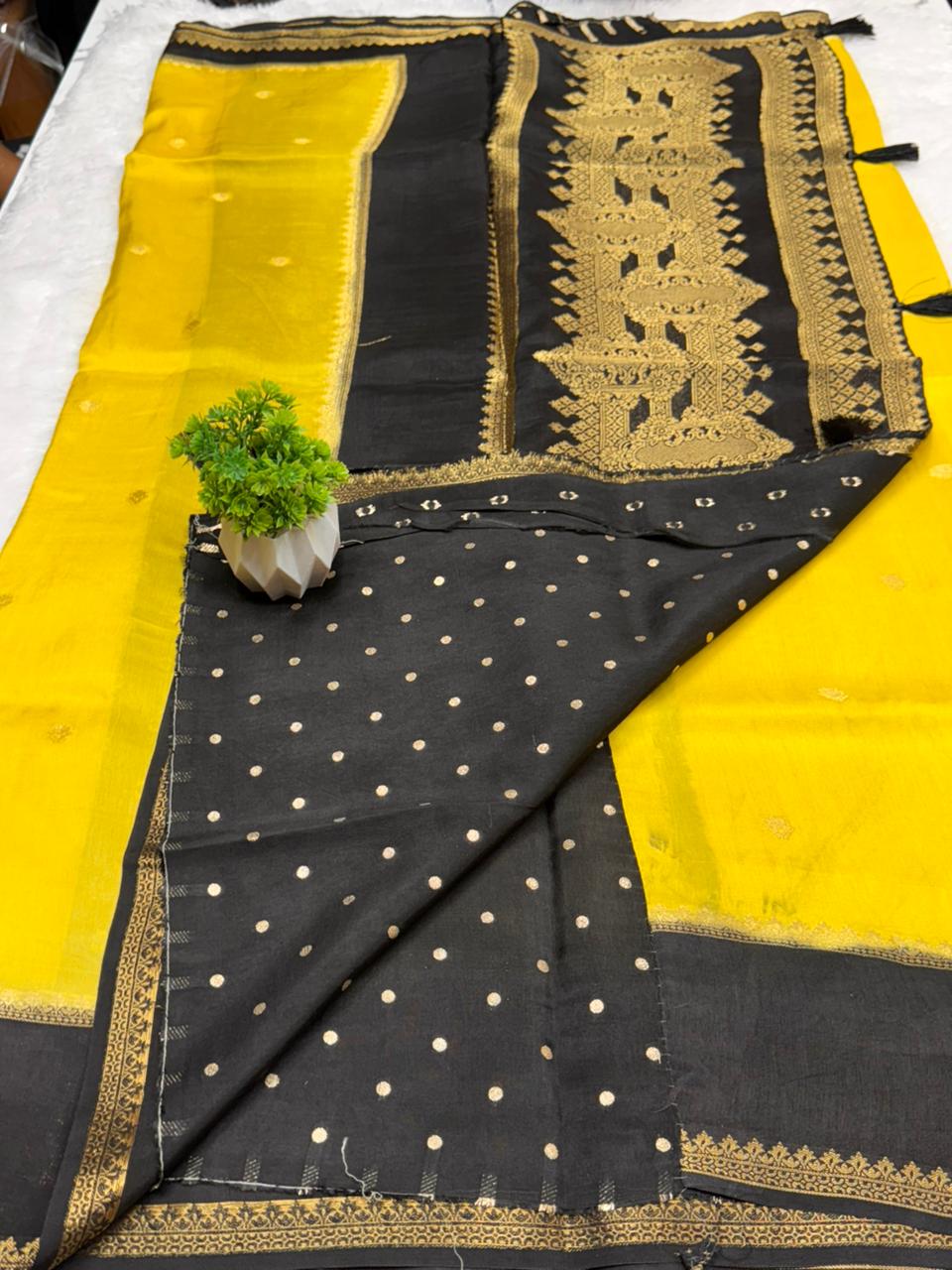 YellowwithBlack 