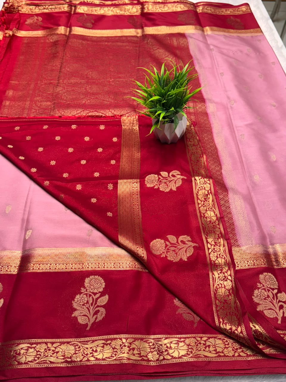 Flower Bentex Saree