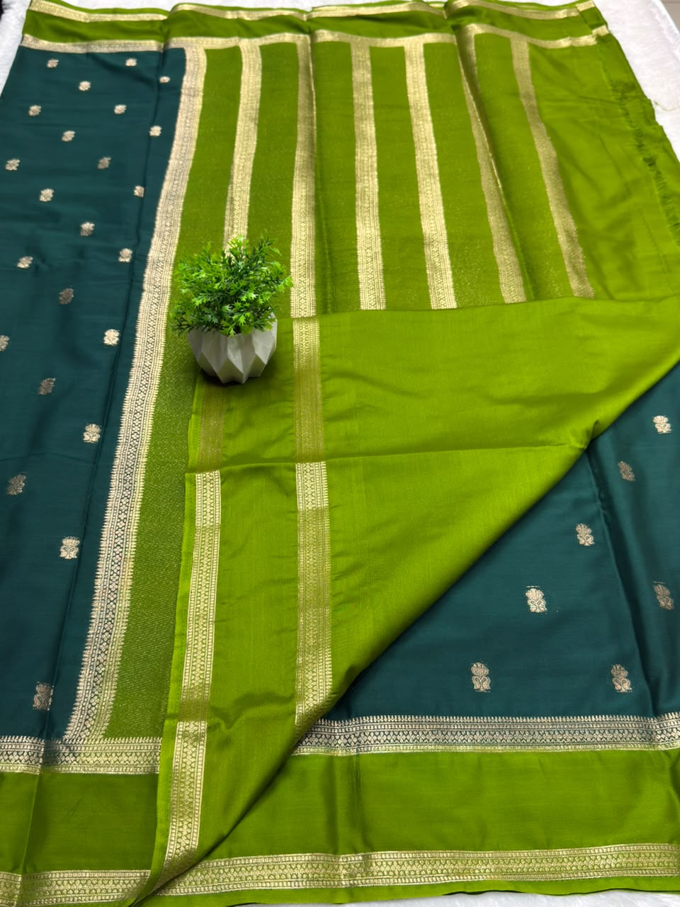 Ms Lotus Butti Bentex Cont Semi Crepe