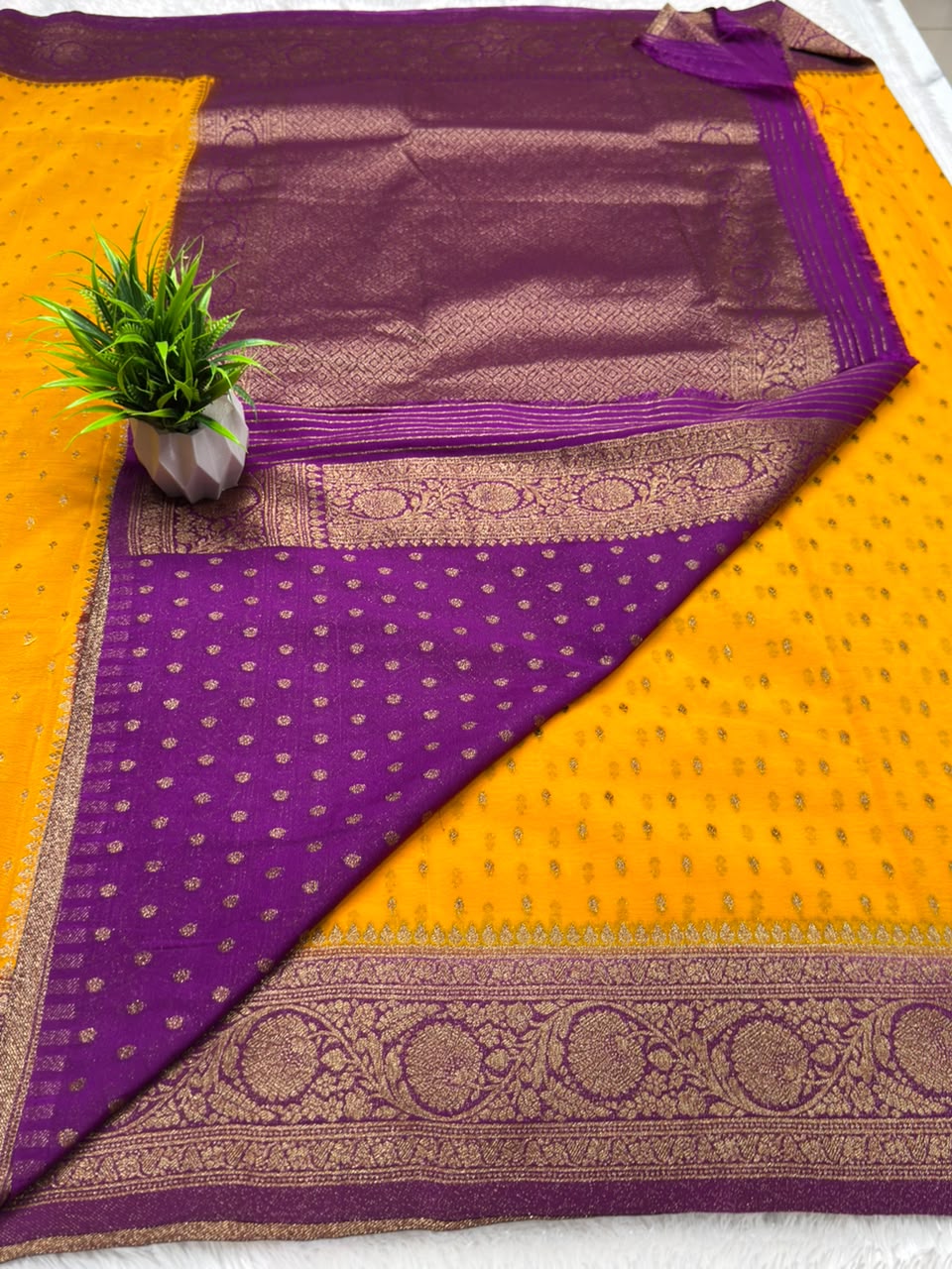 Khaddi Georgette Coco Zari
