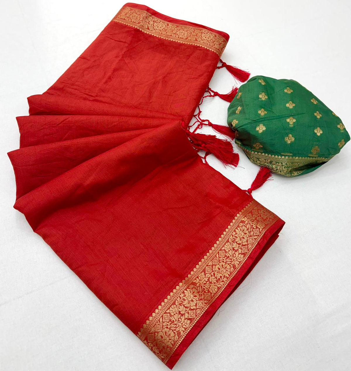 Premium Cotton Viscose with Weaving Border and Contrast Blouse and Fancy Tassels.