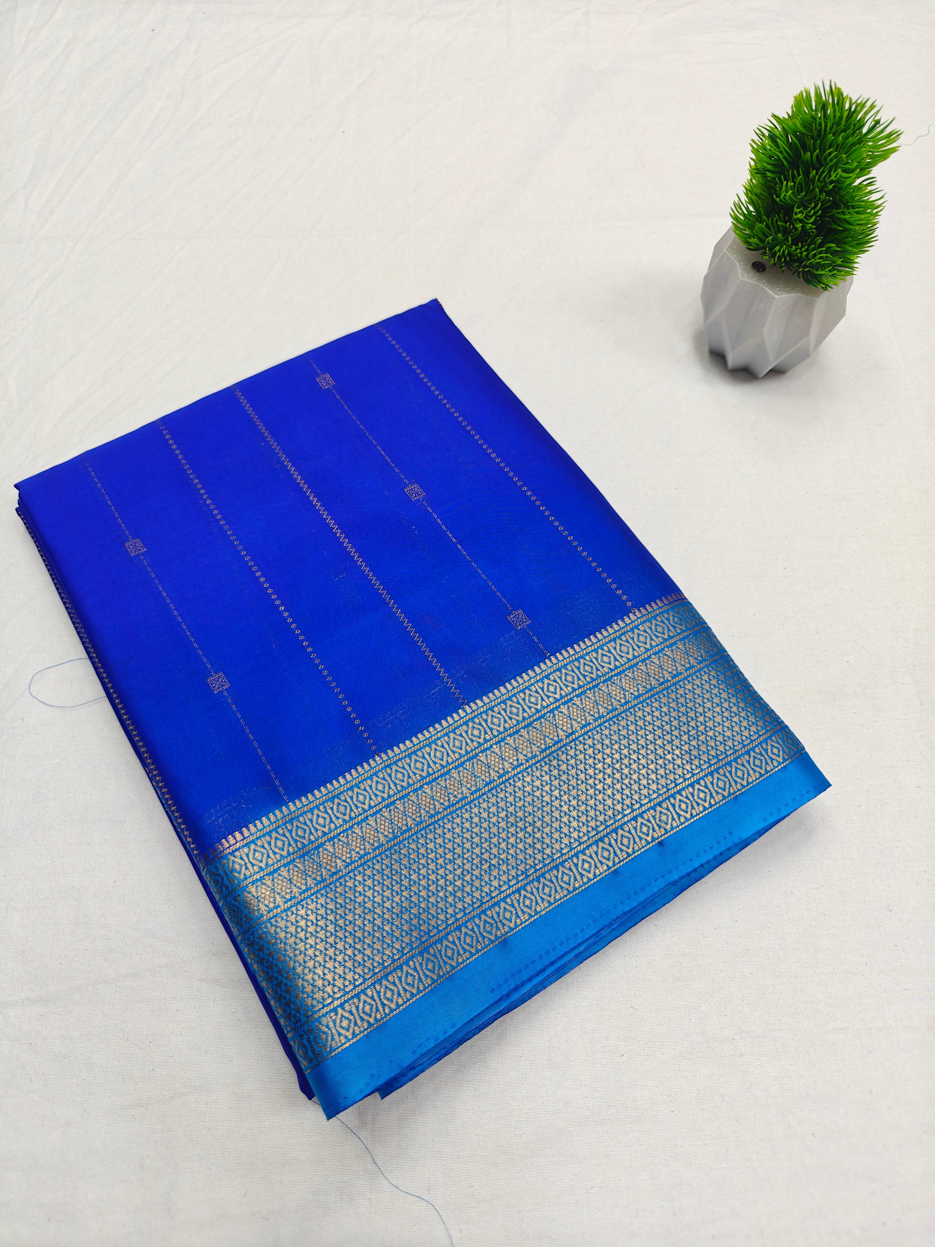 Crepe Rich Pallu
