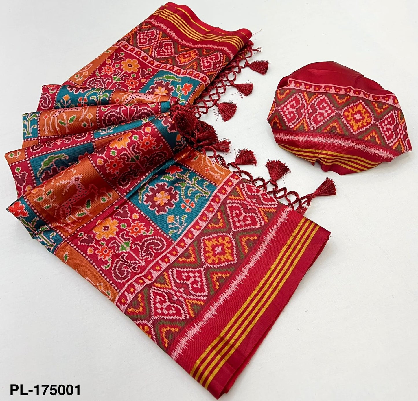 Handloom silk patola with design