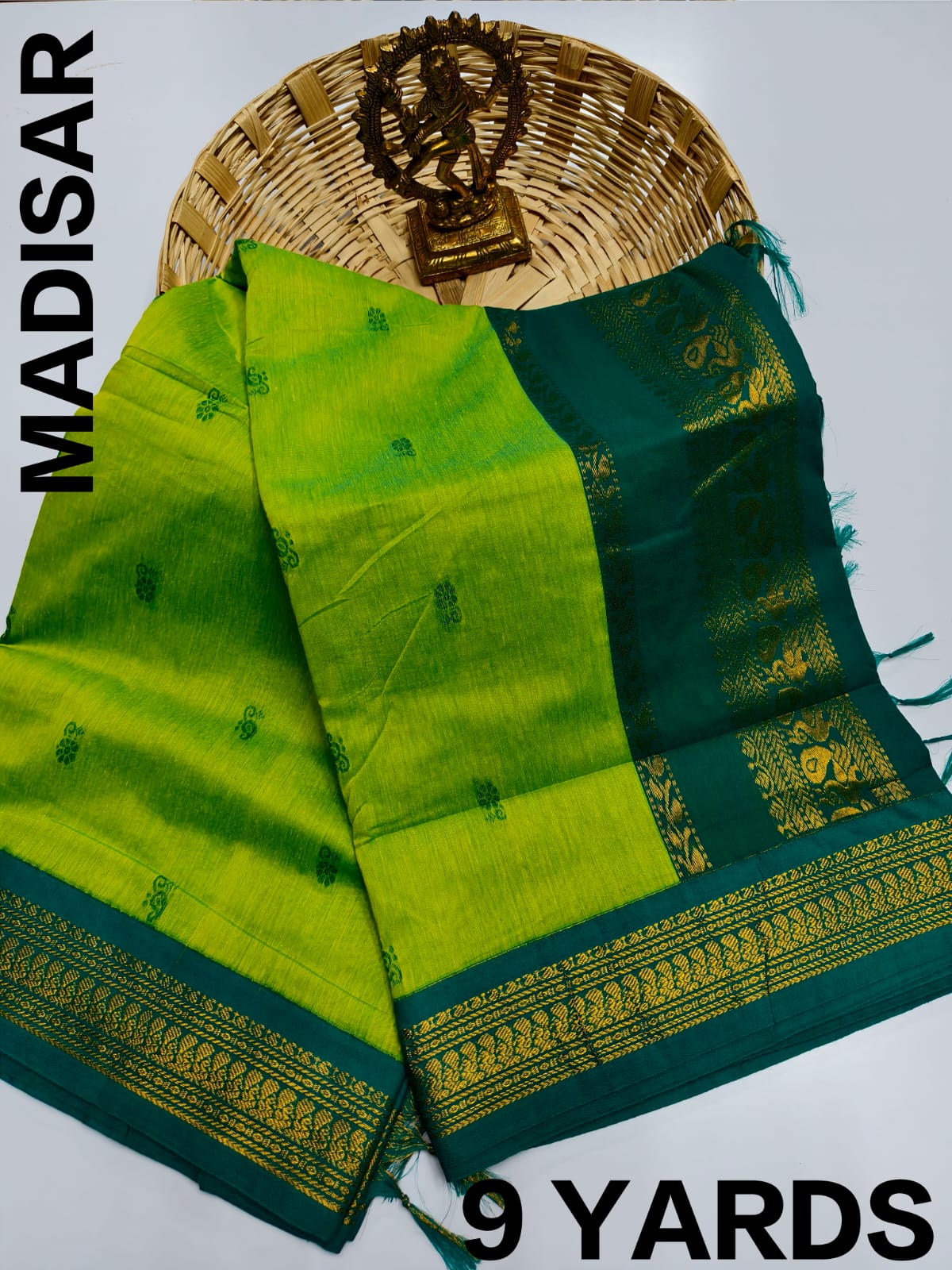 MADISAR SAREE/ NAUVARI SAREE with contrast zari border