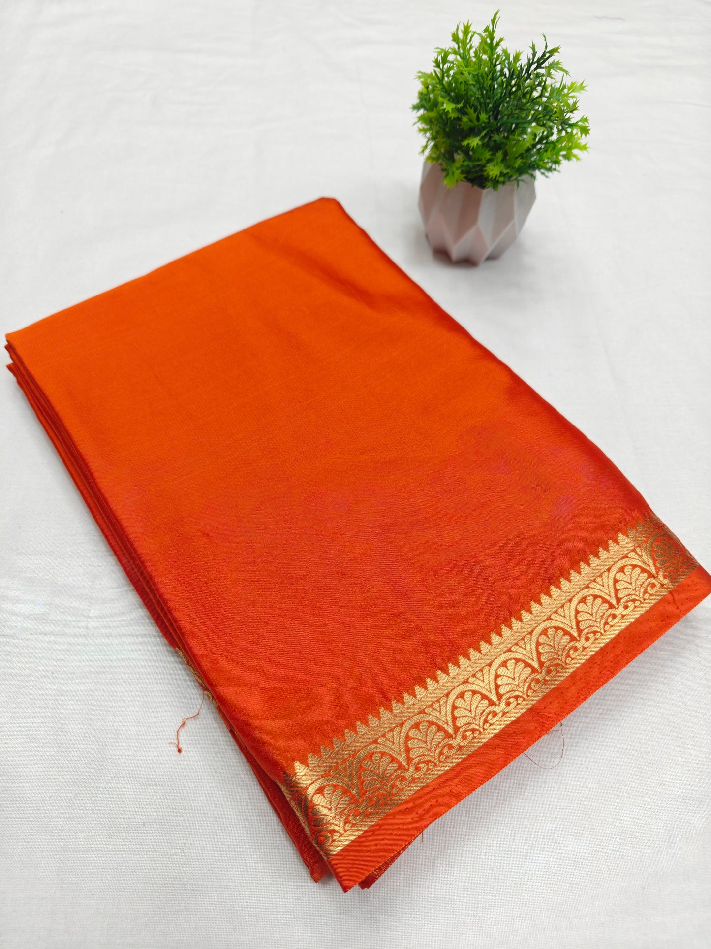 Crepe Grass Border