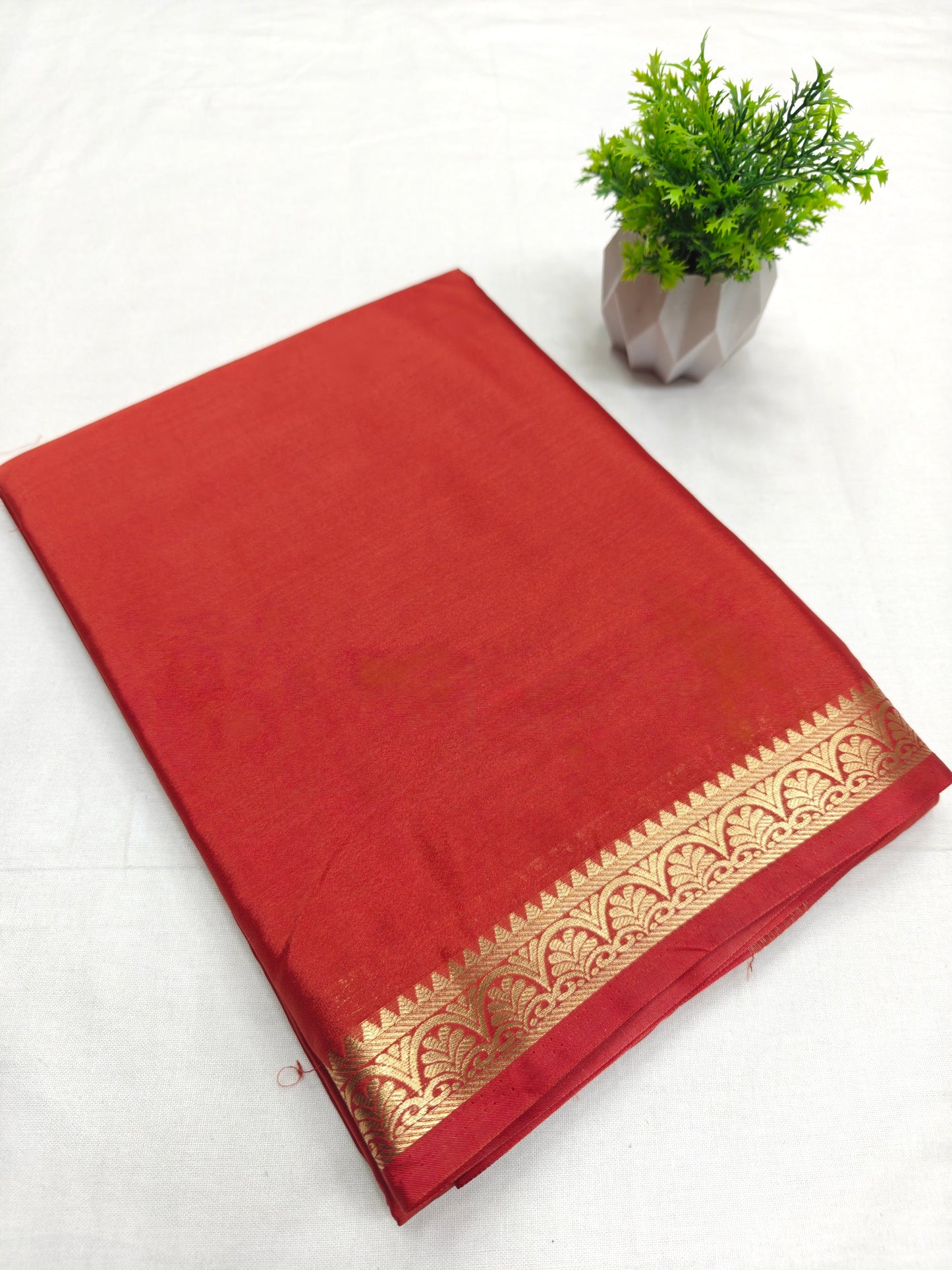 Crepe Grass Border
